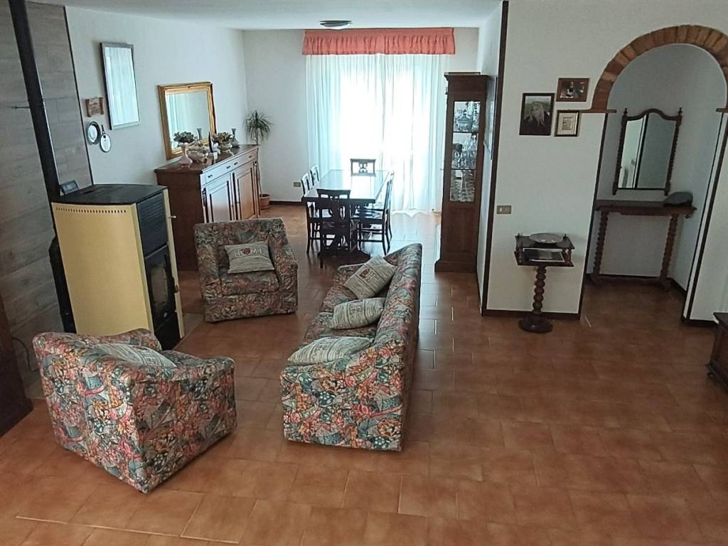 Casa indipendente a Bellante in Via Collemoro, 4 - Foto 5