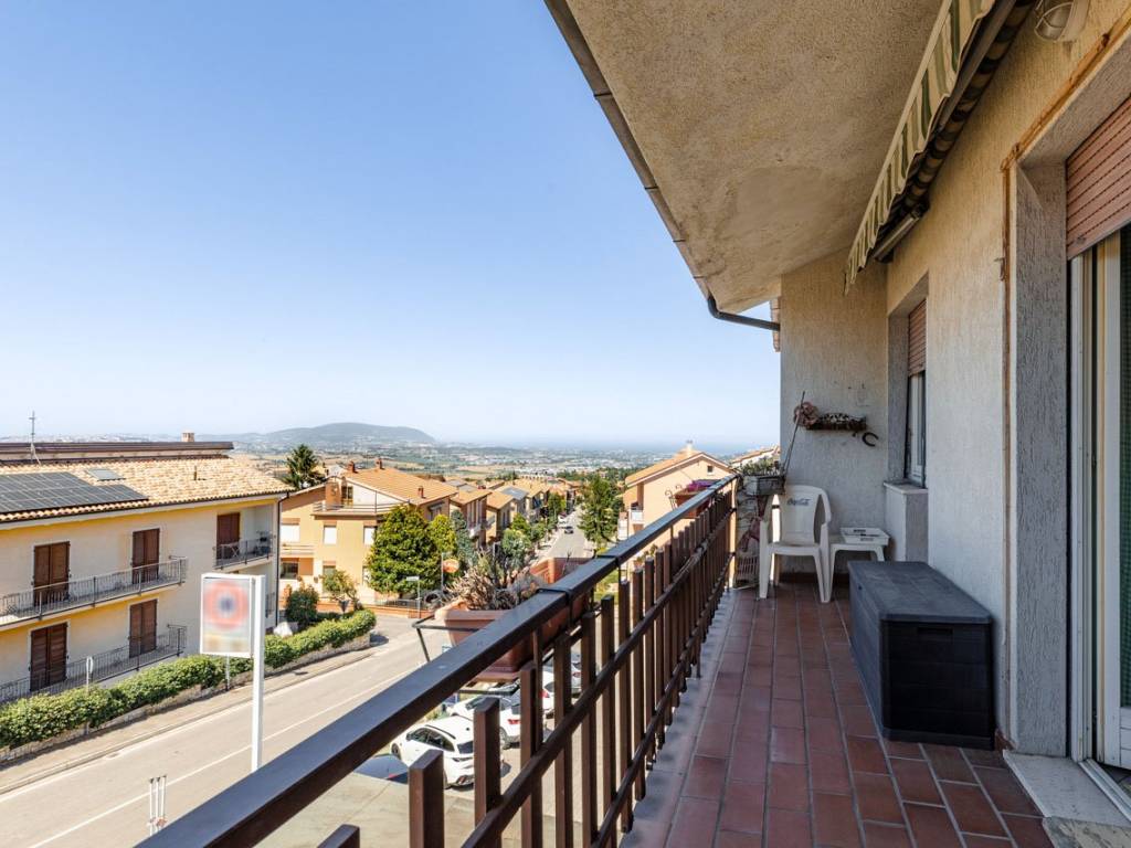 Appartamento a Recanati in Via Loreto, 40 - Foto 4