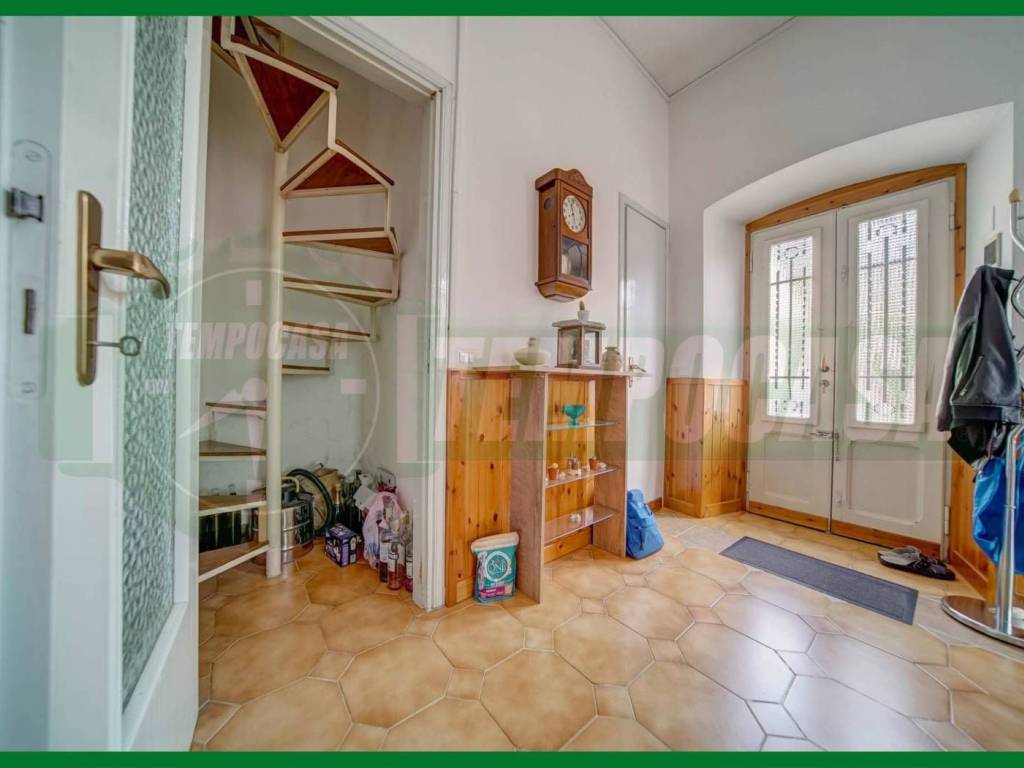 Casa indipendente a Laveno-mombello in Via Leggiuno, 4 - Foto 4