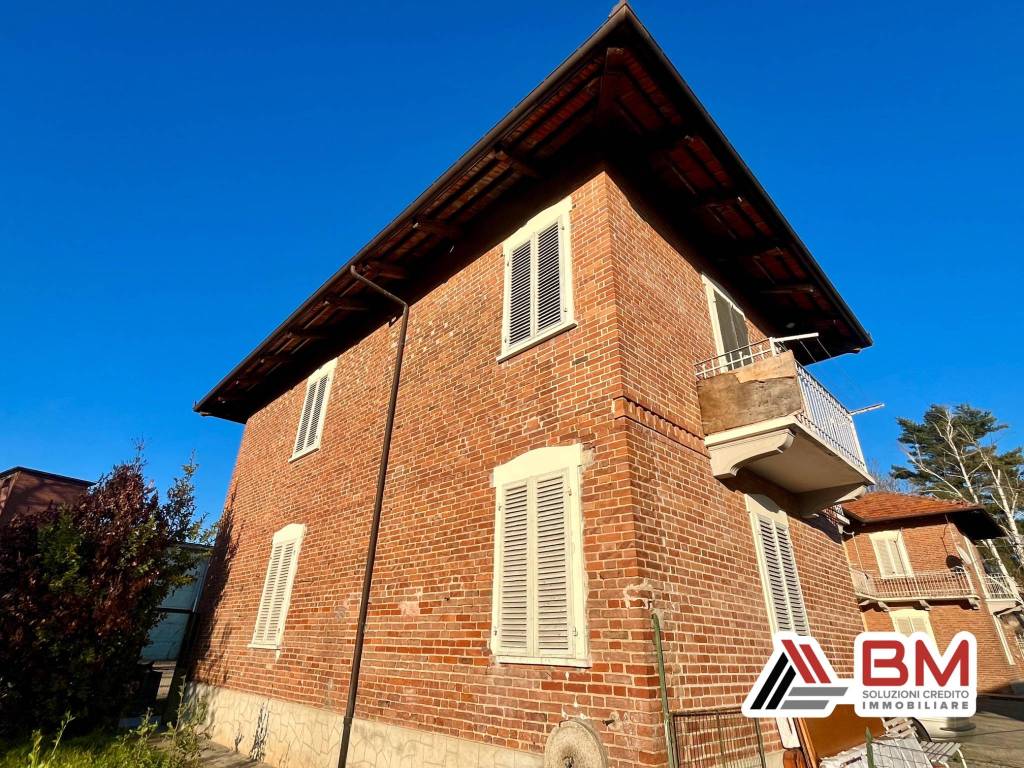 Appartamento a Caramagna piemonte in Via San Sebastiano, 88 - Foto 2