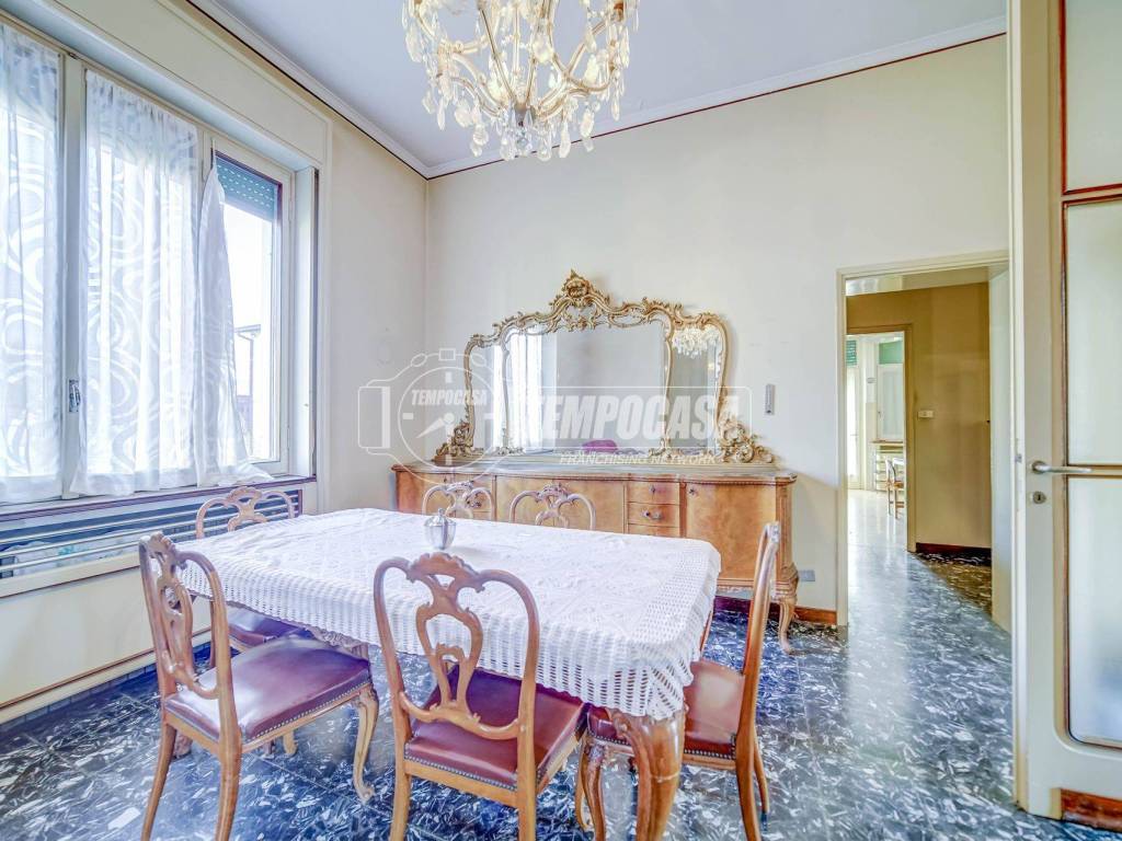 Villa a Albizzate in Via Giuseppe Garibaldi - Foto 5