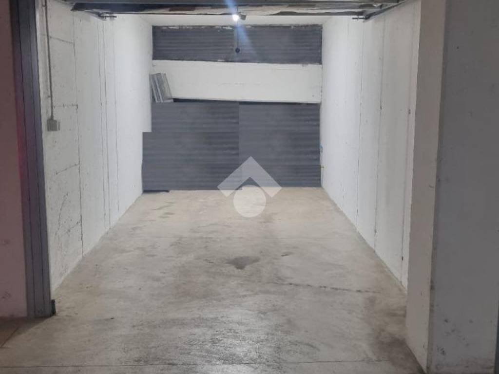 Box / garage a Calolziocorte in Via Fratelli Calvi, 41 - Foto 5