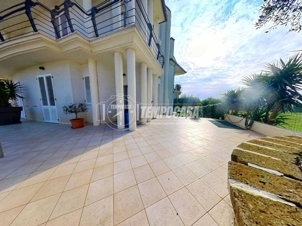 Villa a Montegranaro in Via P. Borsellino - Foto 2