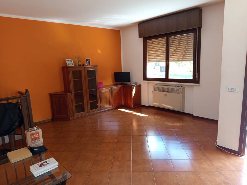 Appartamento a Fontanafredda in Via Giosuè Carducci - Foto 4