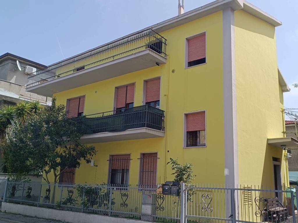 Casa indipendente a Montesilvano in Via Olona - Foto 2