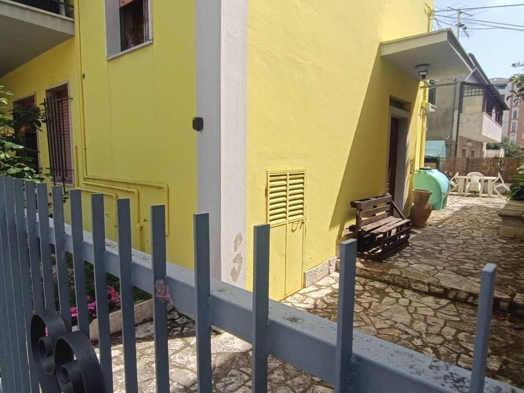 Casa indipendente a Montesilvano in Via Olona - Foto 3