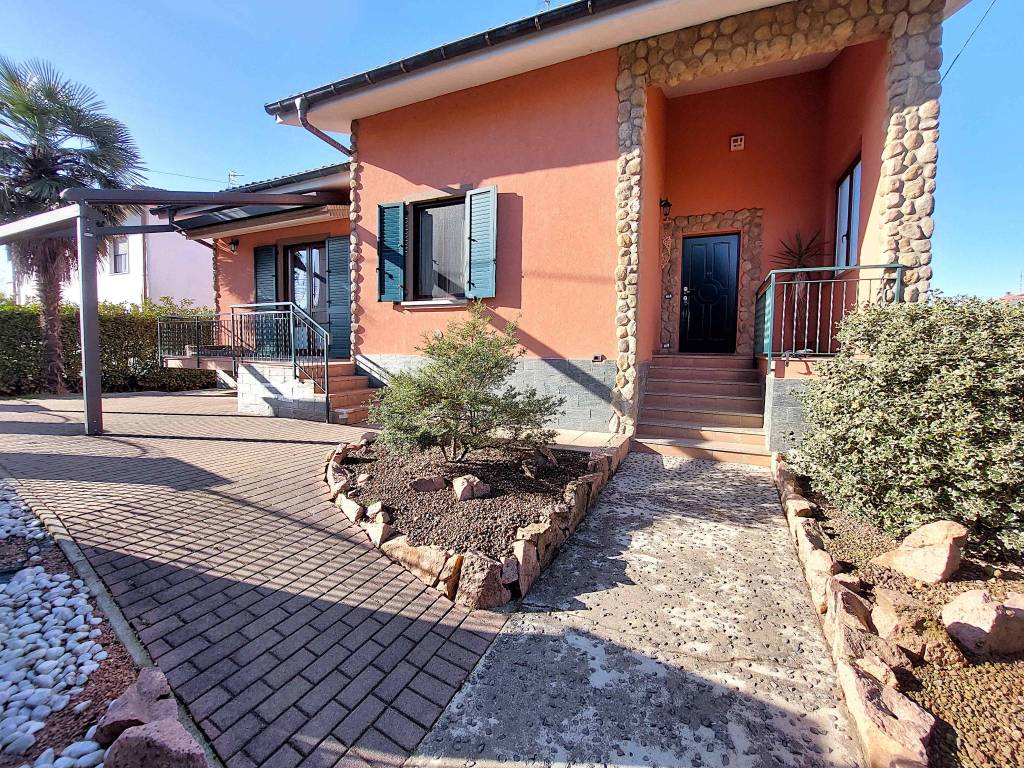 Villa a Castiglione olona in Via Monte Cimone - Foto 2