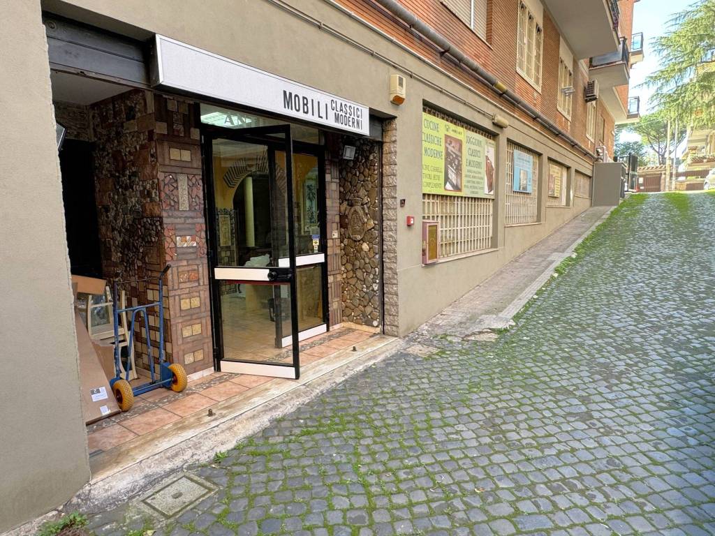 Immobile a Roma in Via Caio Canuleio, 63 - Foto 4