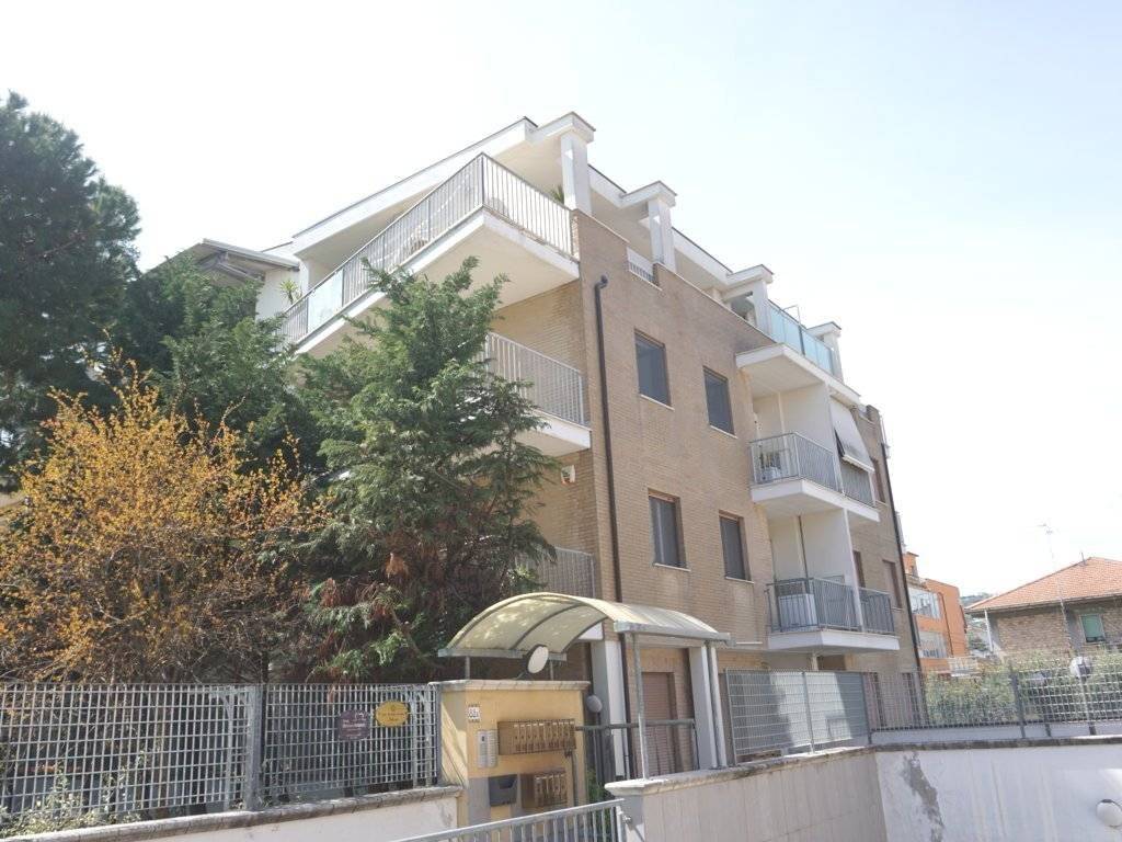 Appartamento a Martinsicuro in Via Roma, 88 - Foto 2