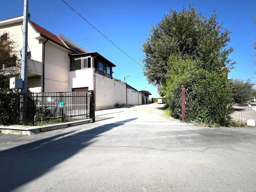 Immobile a Cepagatti in Via Lombardia, 13 - Foto 3