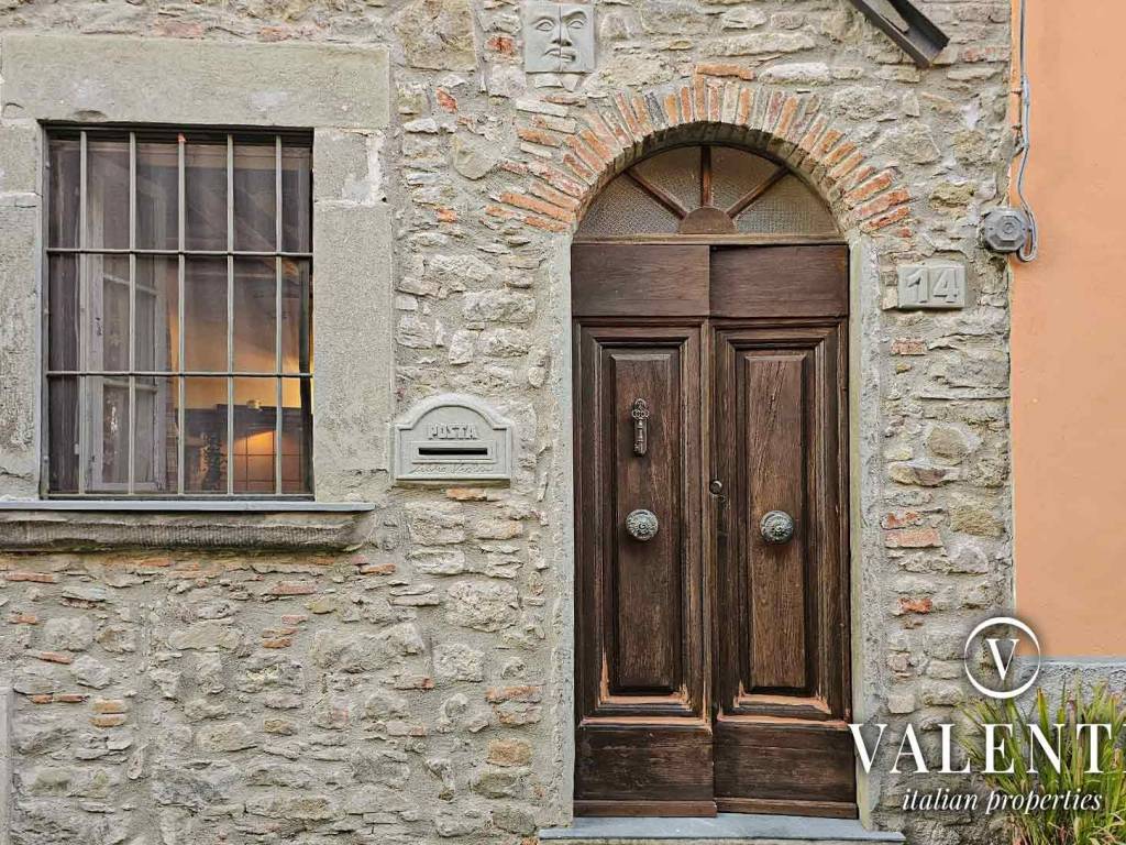 Casa indipendente a Pescia in Via San Vincenzo, 14 - Foto 2