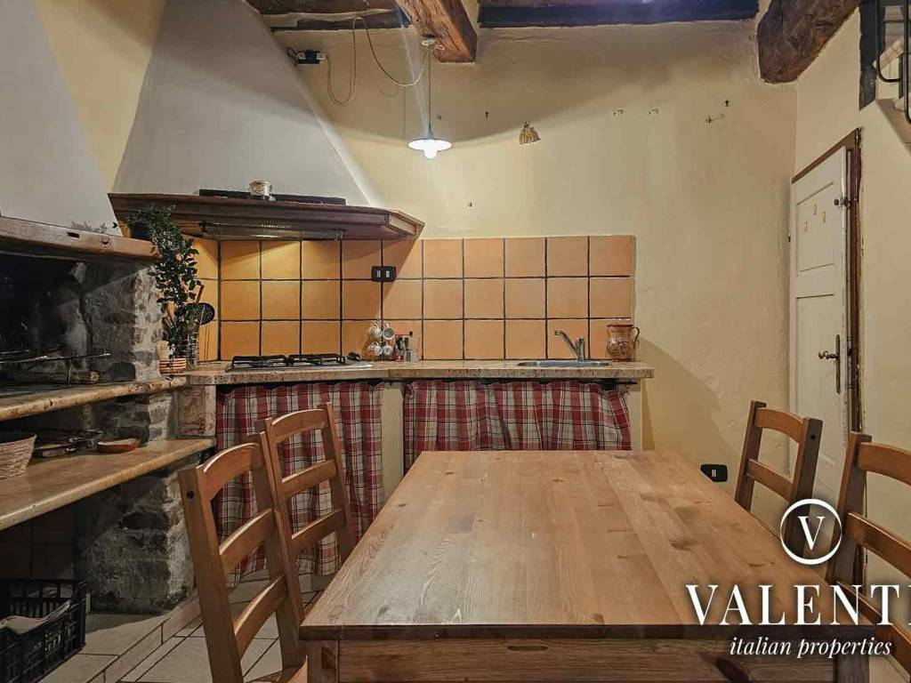 Casa indipendente a Pescia in Via San Vincenzo, 14 - Foto 4