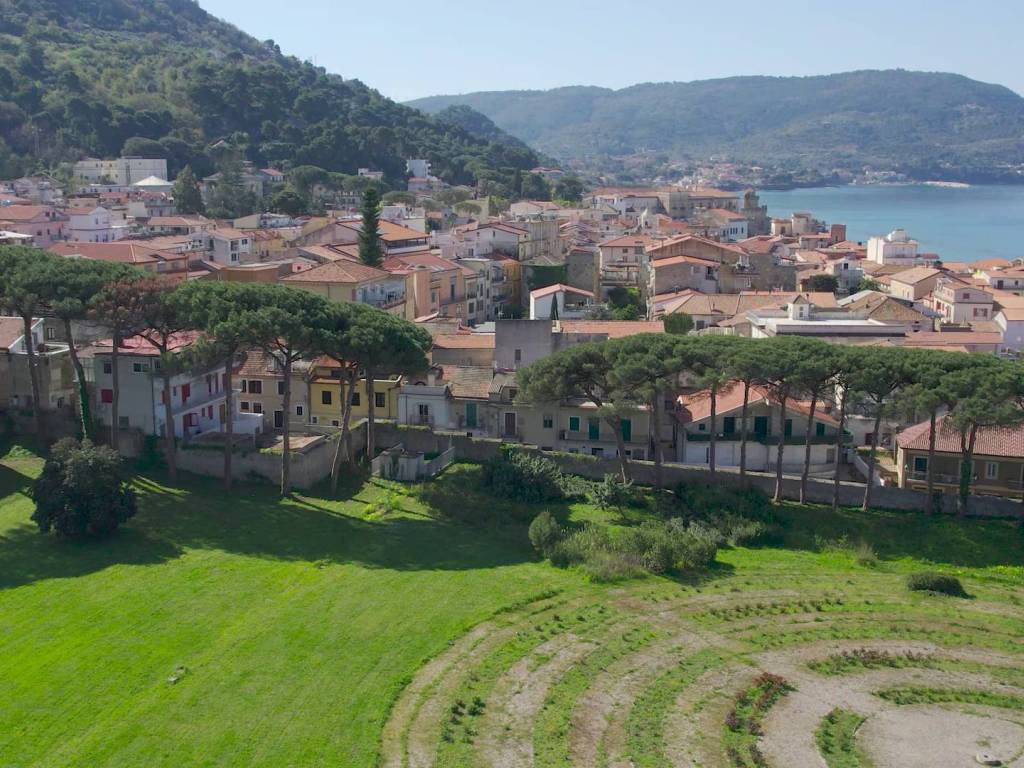 Casa indipendente a Castellabate in Corso Senatore Materazzo - Foto 2