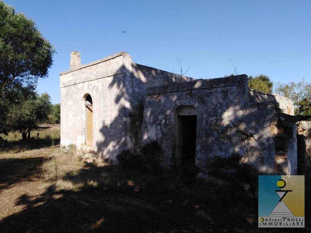 Rustico / casale a Ceglie messapica in Contrada Sardella S.N.C. - Foto 2