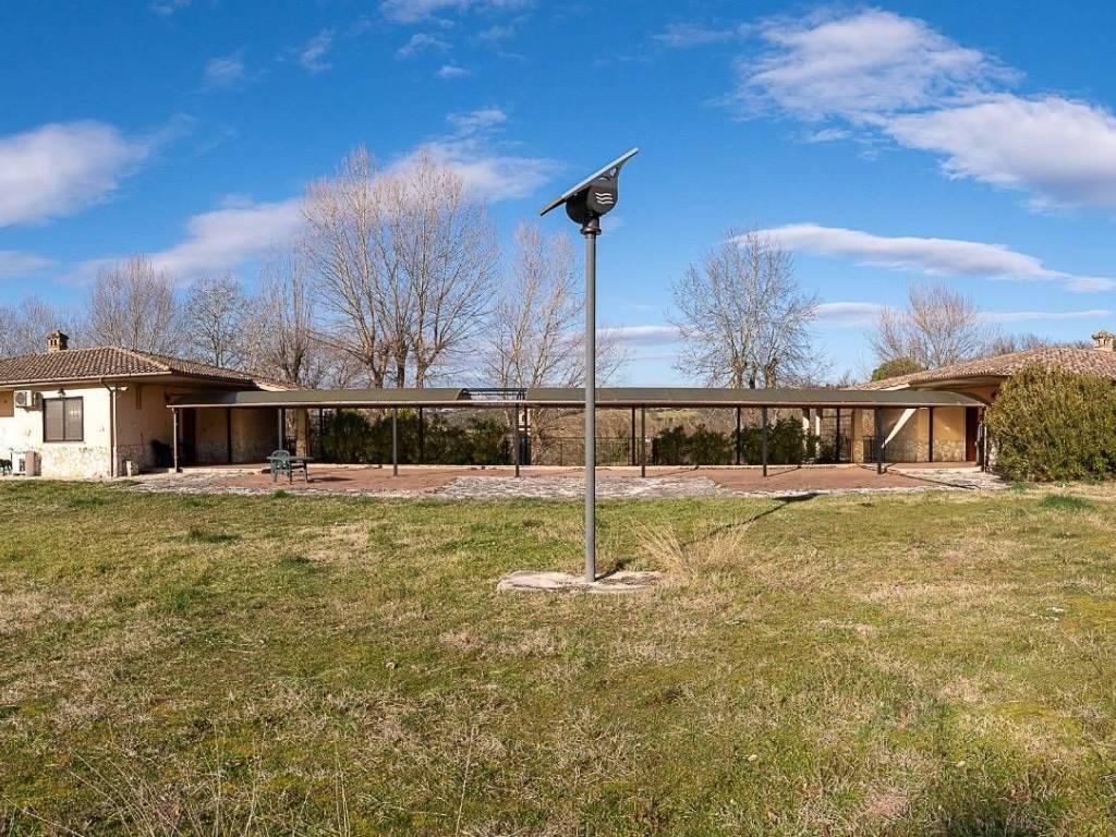 Villa a Poggio mirteto in via Taragnano - Foto 5