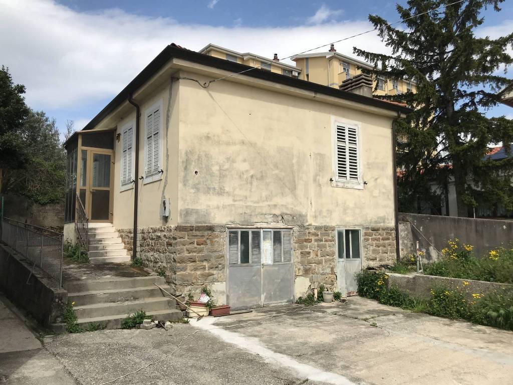 Villa a Trieste in Via dei Vigneti, 109 - Foto 1