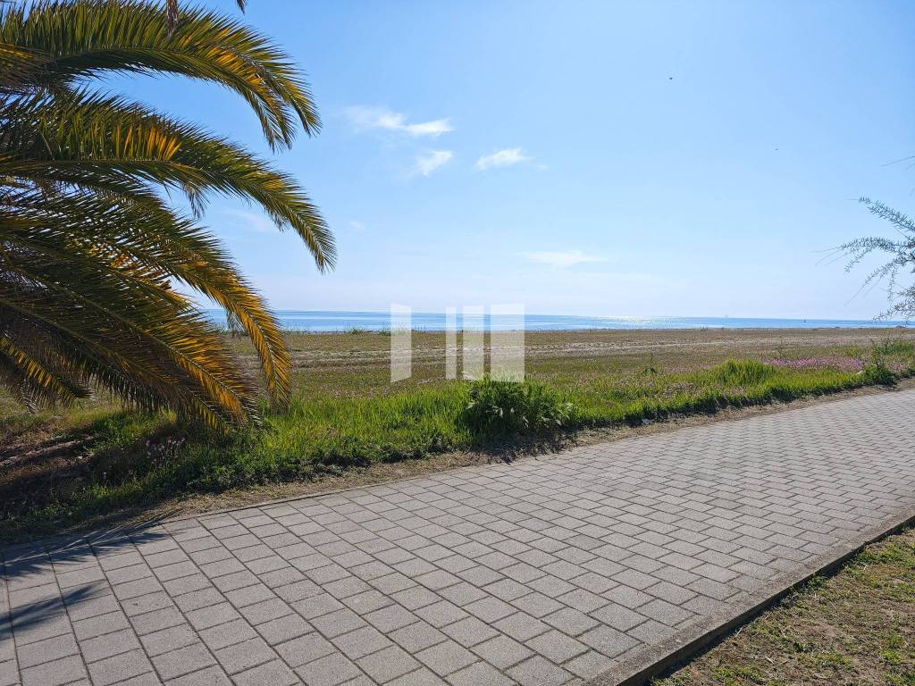 Attico / mansarda a Giulianova in Lungomare Rodi, 32 - Foto 4