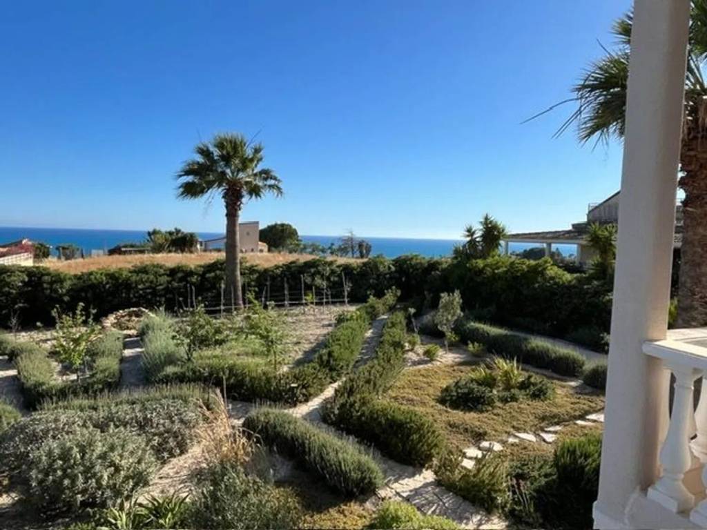Villa a Palma di montechiaro in Via Dello Sbarco Anglo Americano S.N.C. - Foto 3