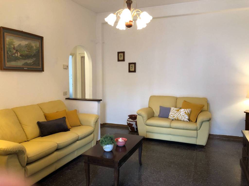 Appartamento a Finale ligure in Via Fiume, 48 - Foto 3