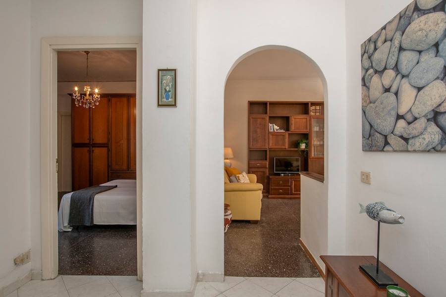 Appartamento a Finale ligure in Via Fiume, 48 - Foto 5