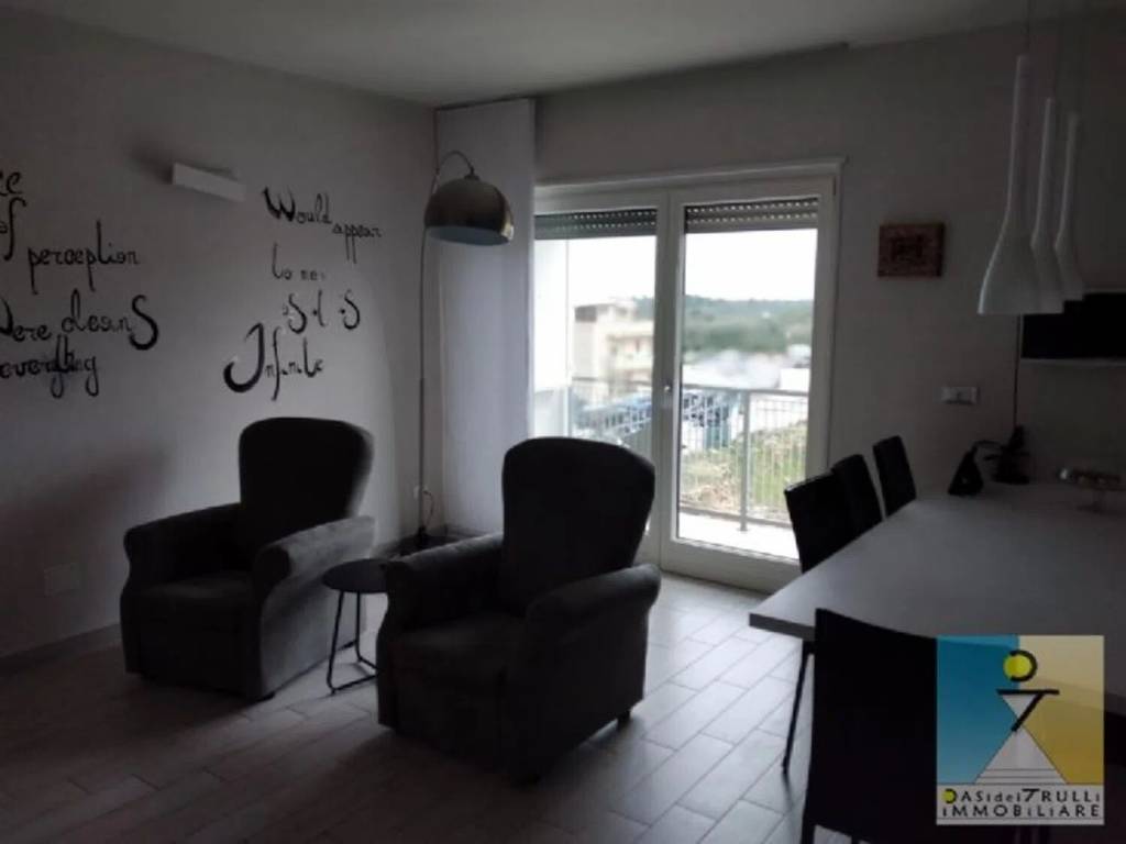 Attico / mansarda a San michele salentino in periferia nord - Foto 4