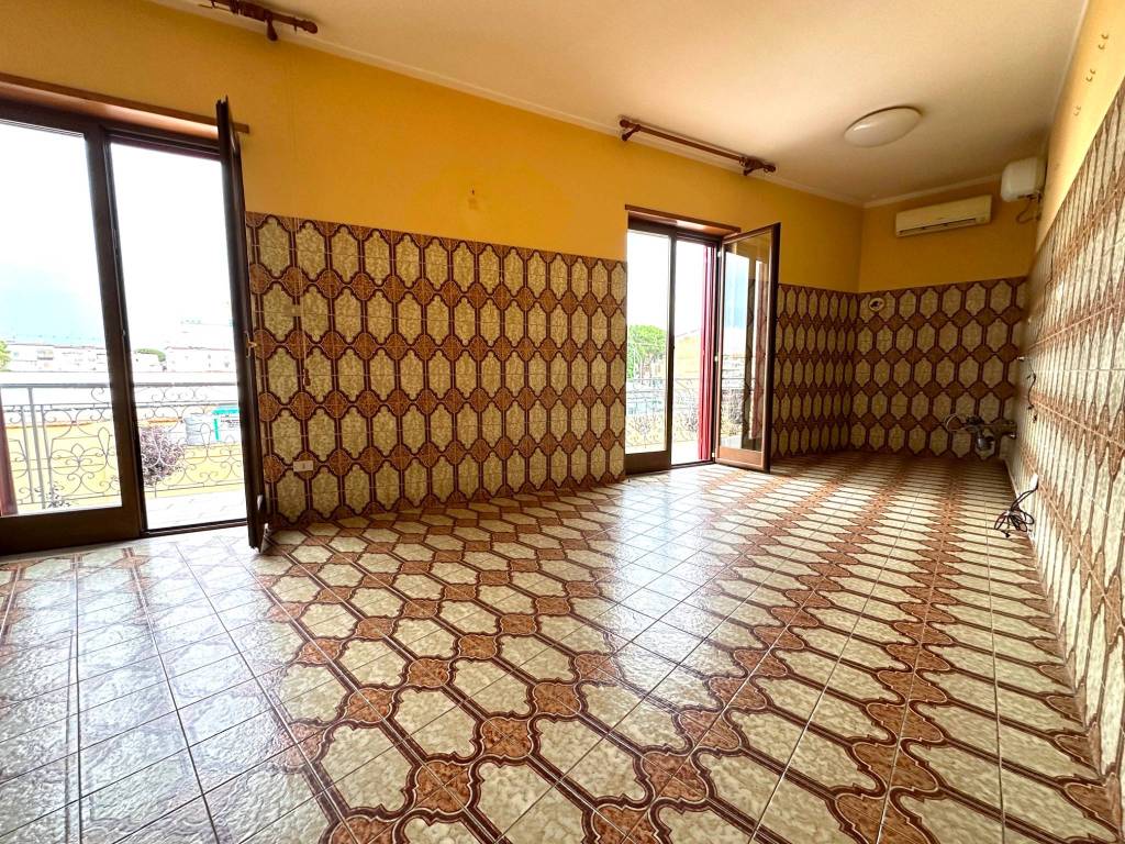 Appartamento a Aversa in Via Enrico Caruso, 3 - Foto 2
