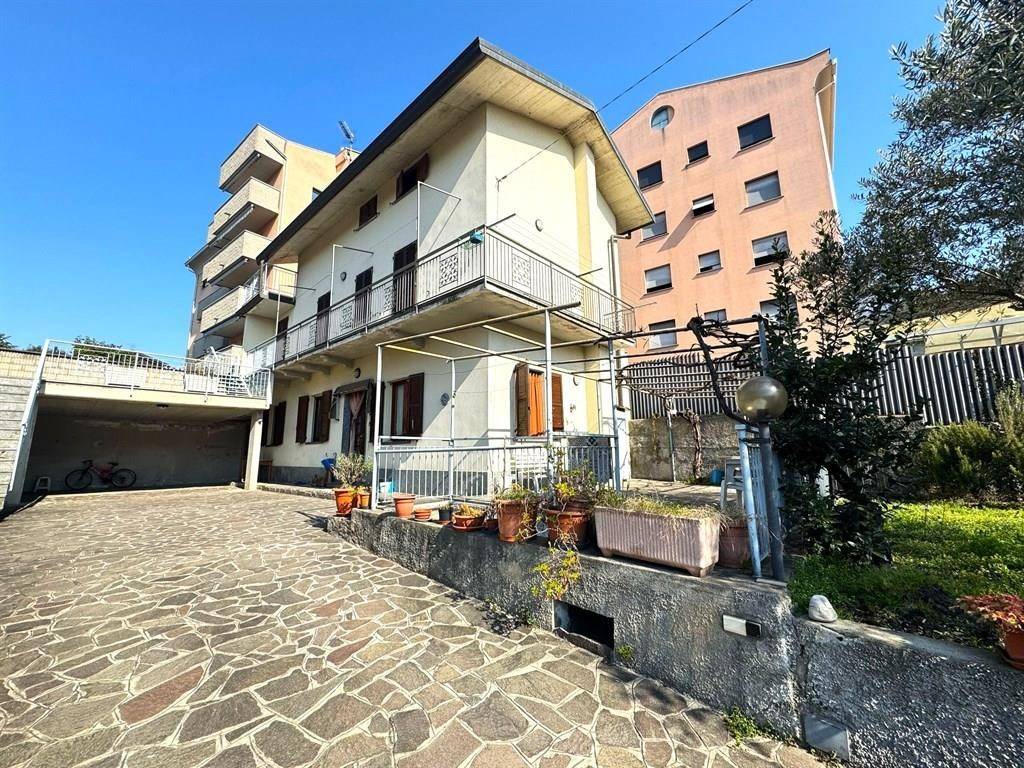 Villa a Calolziocorte in via mandamentale - Foto 2