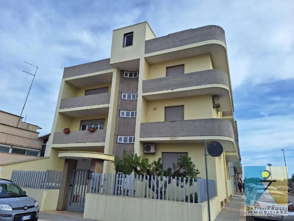 Attico / mansarda a San michele salentino in Presso ufficio Postale/caserma carabinieri - Foto 2