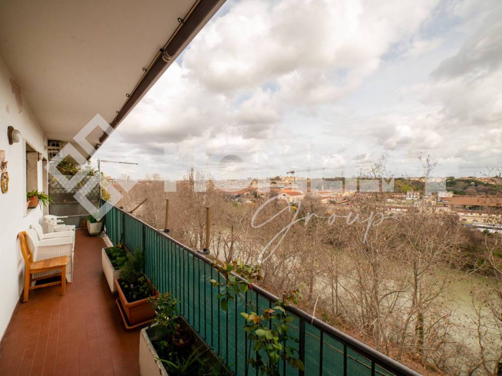Appartamento a Roma in Lungotevere degli Artigiani, 32 - Foto 1