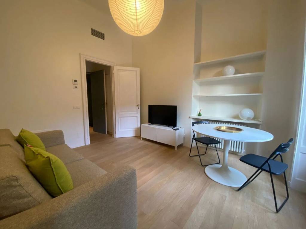 Appartamento a Milano in Via Cappuccio, 3 - Foto 2