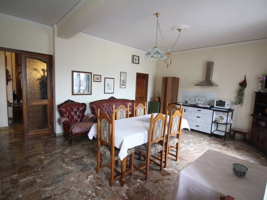 Appartamento a Montespertoli in Piazza del Popolo - Foto 1