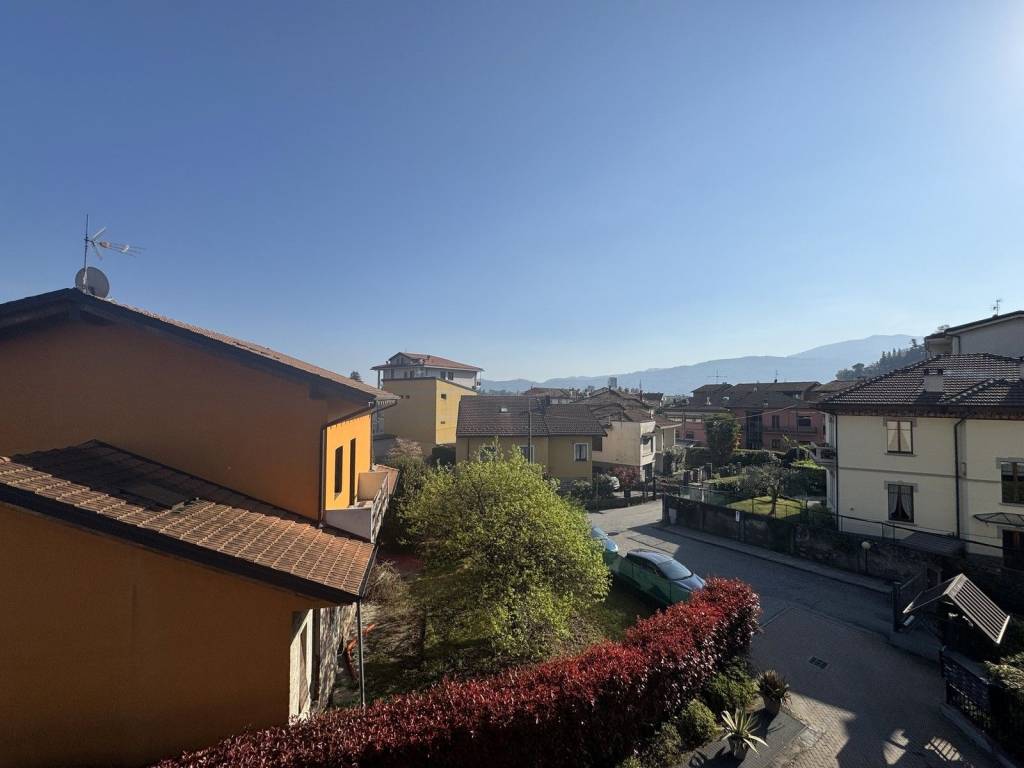 Appartamento a Verbania in Via degli Alpini - Foto 4