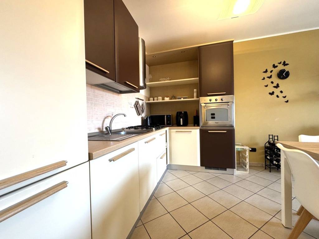 Appartamento a Verbania in Via degli Alpini - Foto 5