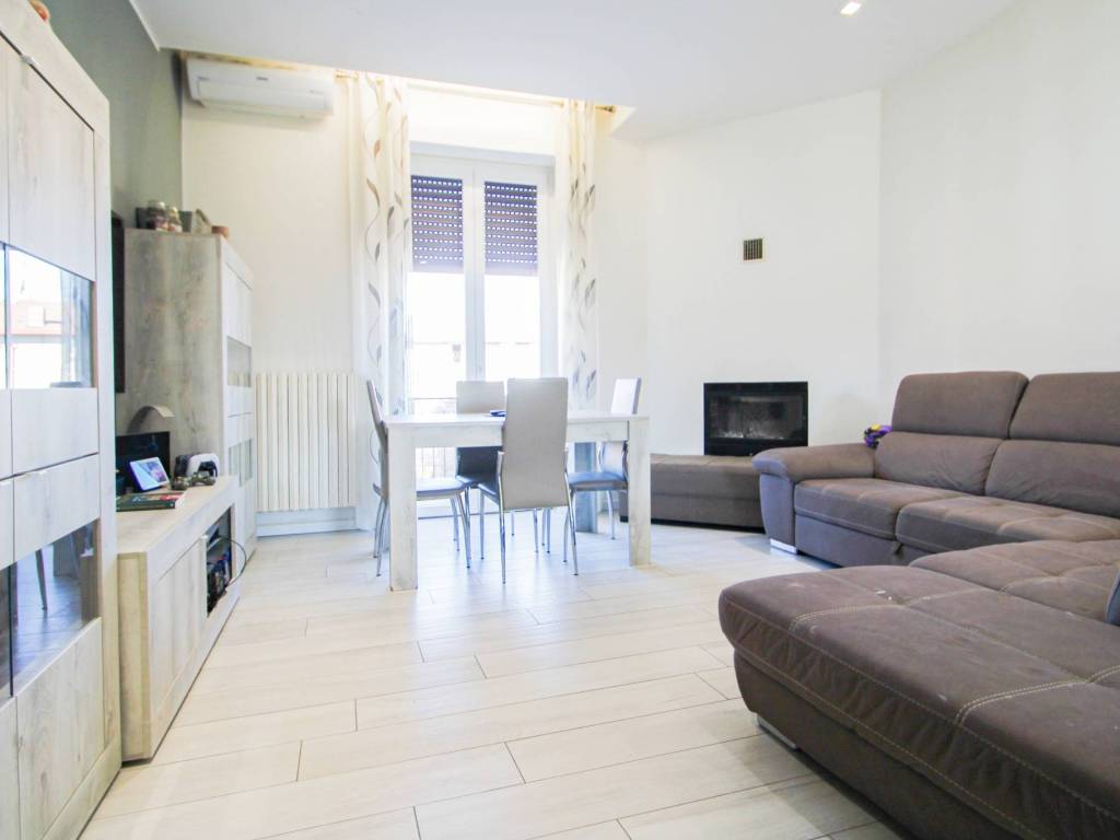 Appartamento a Malnate in Via Isola Borromeo, 14 - Foto 2