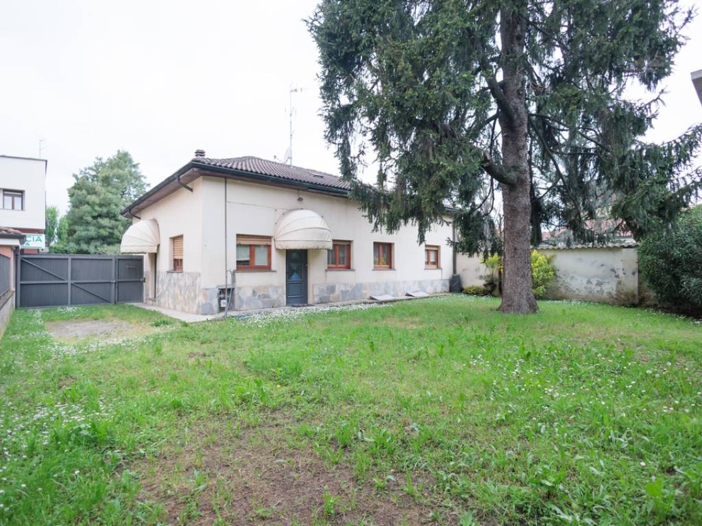 Villa a Cornaredo in Via Giuseppe Garibaldi - Foto 1