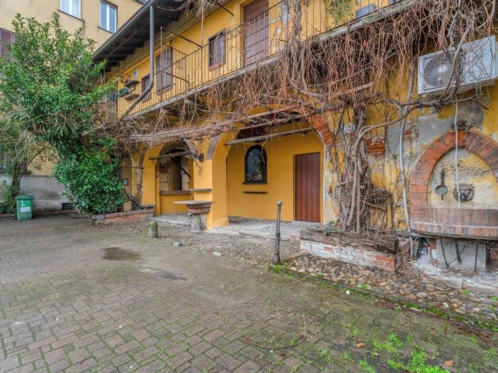 Appartamento a Milano in Via Padova, 393 - Foto 1