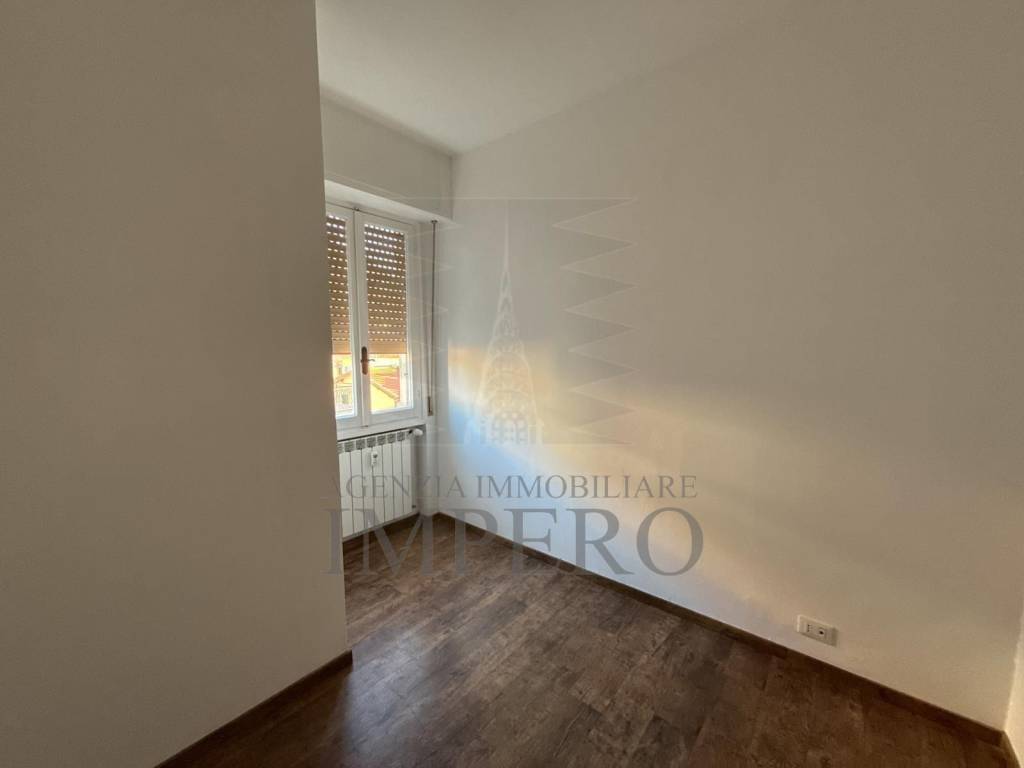 Appartamento a Ventimiglia in Passaggio Trento Trieste - Foto 5