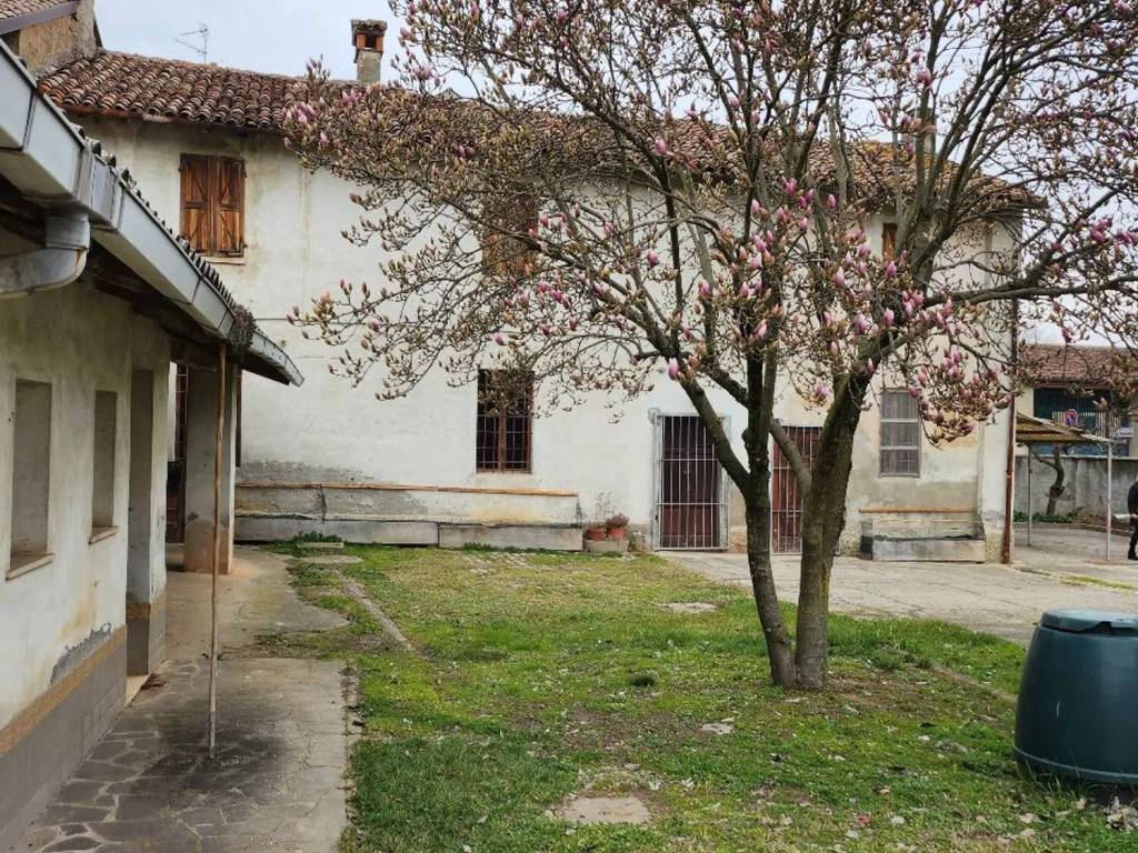 Villa a Azzanello in Via Cavour S.N.C. - Foto 2