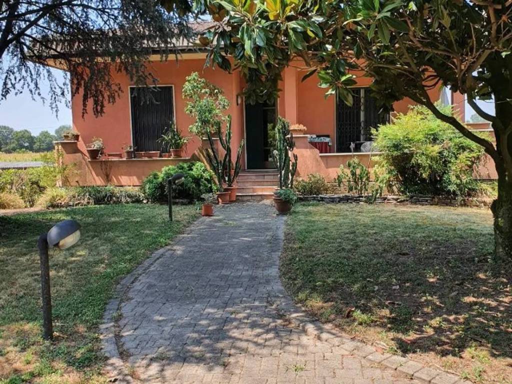 Villa a Soresina in Via Bergamo, 30 - Foto 3