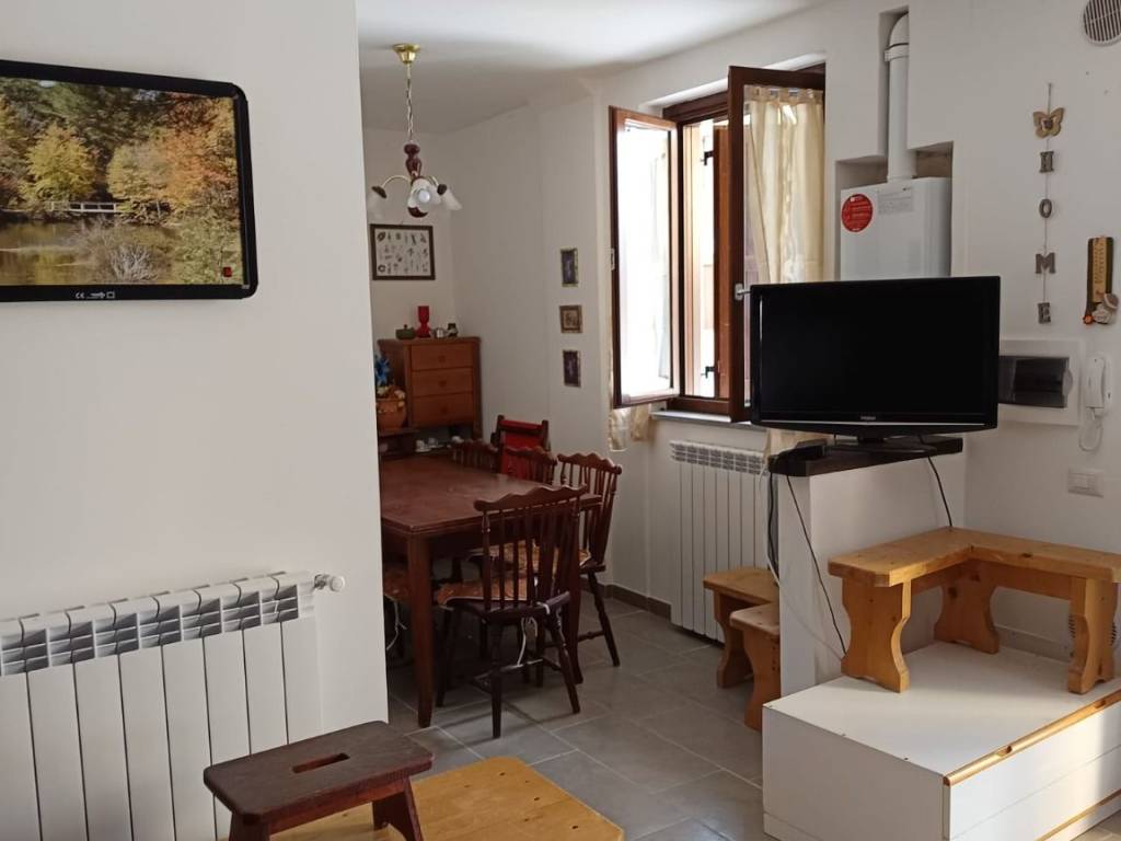Appartamento a Lucoli in Via delle Betulle - Foto 3