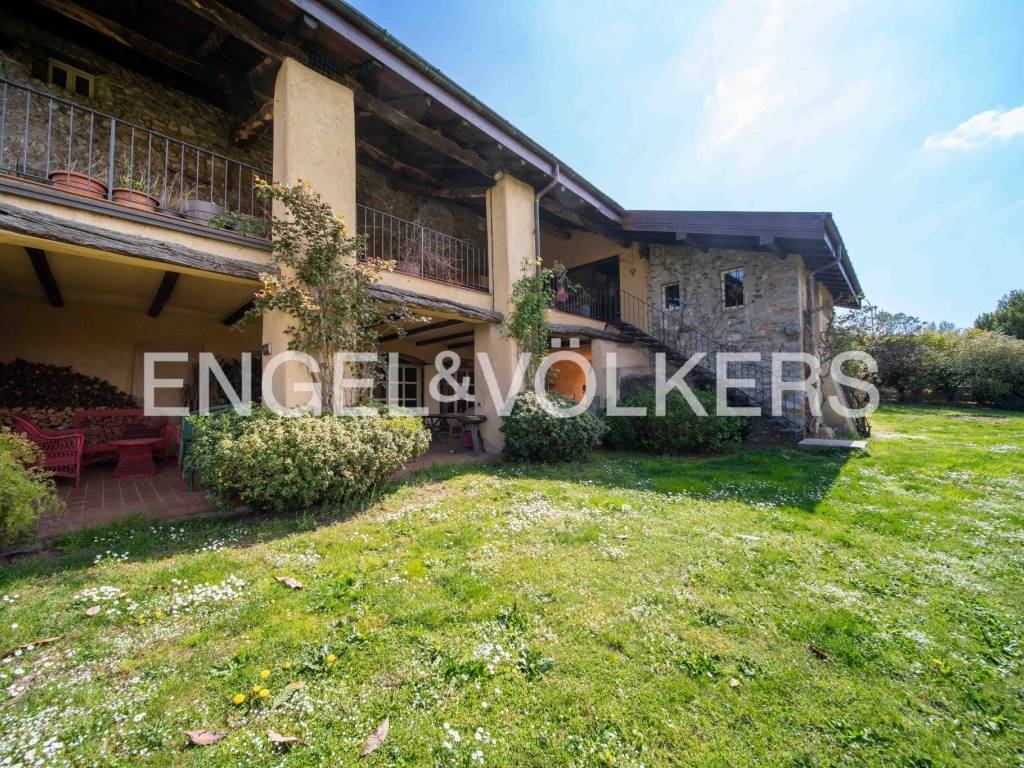 Villa a Buguggiate in Via Gradisca, 6 - Foto 2