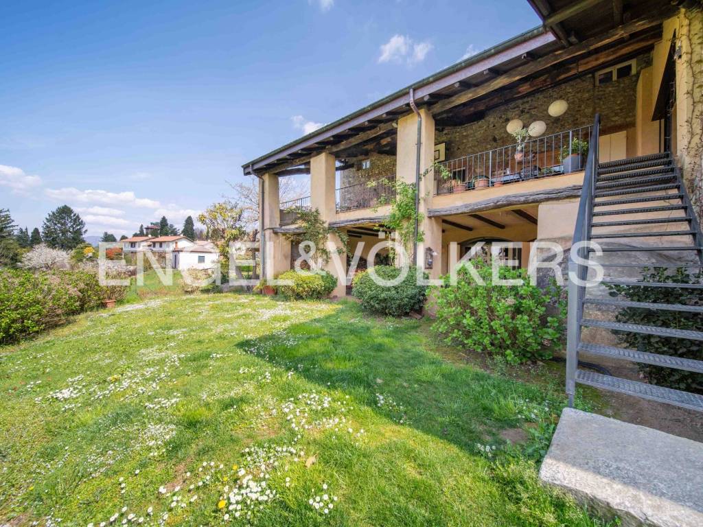 Villa a Buguggiate in Via Gradisca, 6 - Foto 4