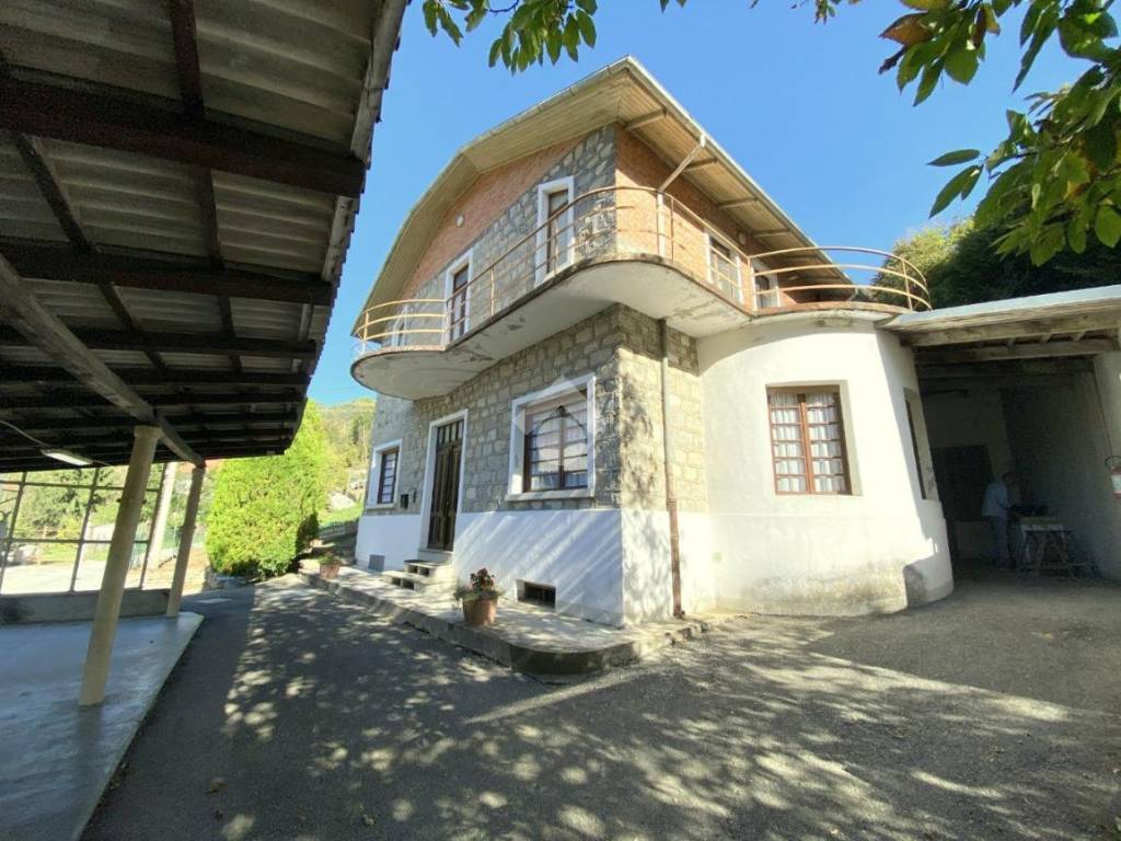 Villa a San pietro val lemina in Via Talucco Basso, 6 - Foto 2