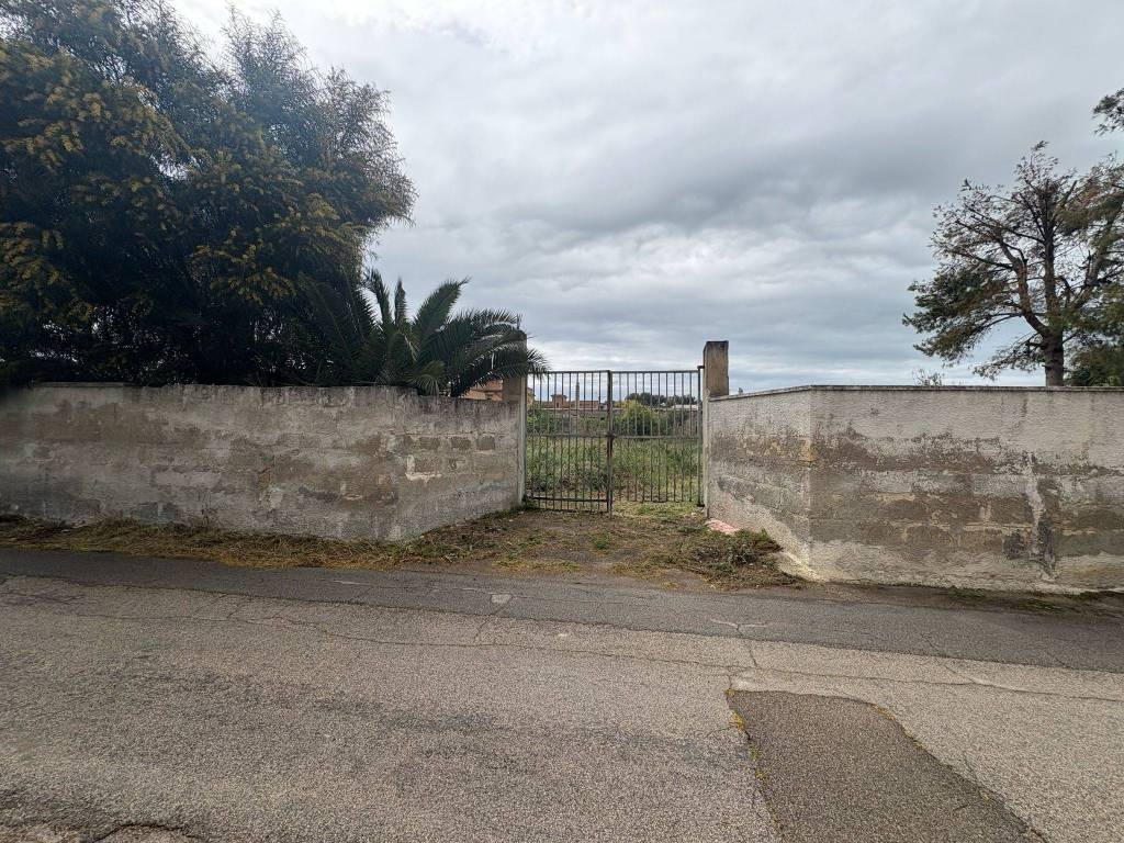 Terreno a Taranto in Via Panfili, 36 - Foto 2