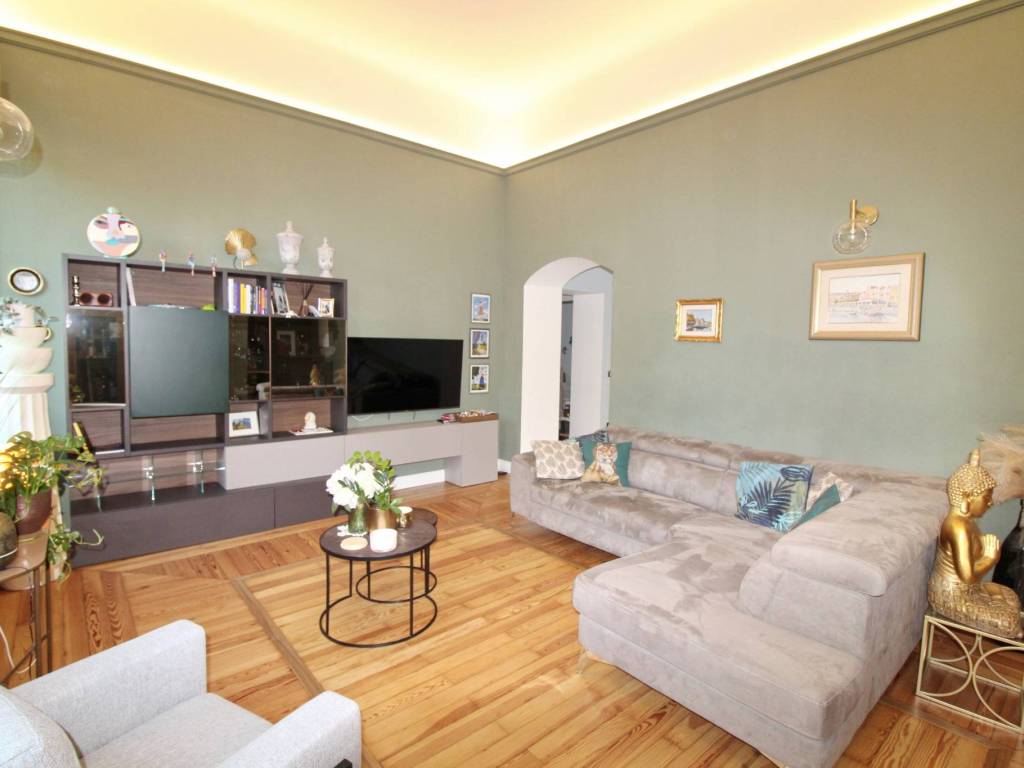 Appartamento a Arona in Via Martiri della Libertà - Foto 5