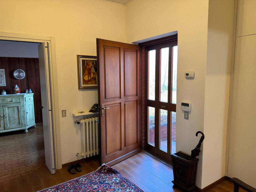 Villa a Biandronno in Via Antonio Gramsci - Foto 4