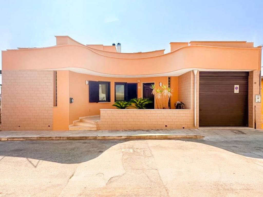 Villa a San vito dei normanni in San Vito Dei Normanni S.N.C. - Foto 1