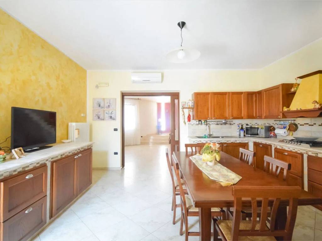 Villa a San vito dei normanni in San Vito Dei Normanni S.N.C. - Foto 4
