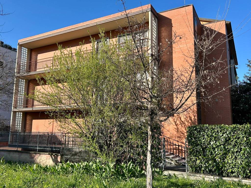 Casa indipendente a Bologna in Via Pagno di Lapo Portigiani, 3 - Foto 1