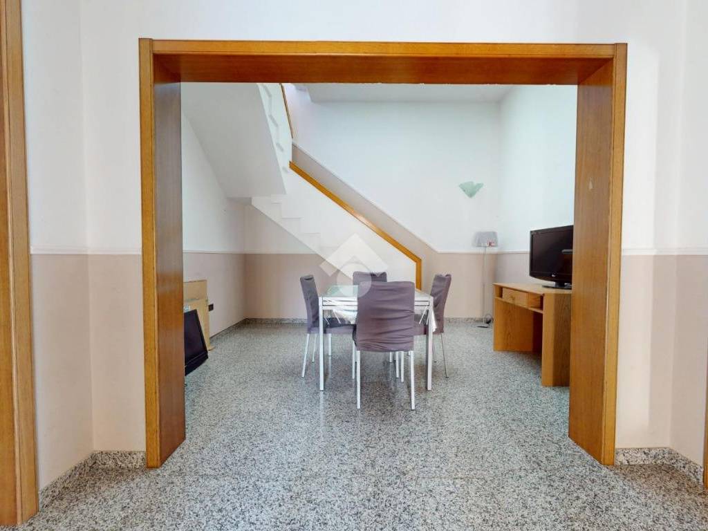 Casa indipendente a Francavilla fontana in Via Francesco Ribezzo - Foto 2